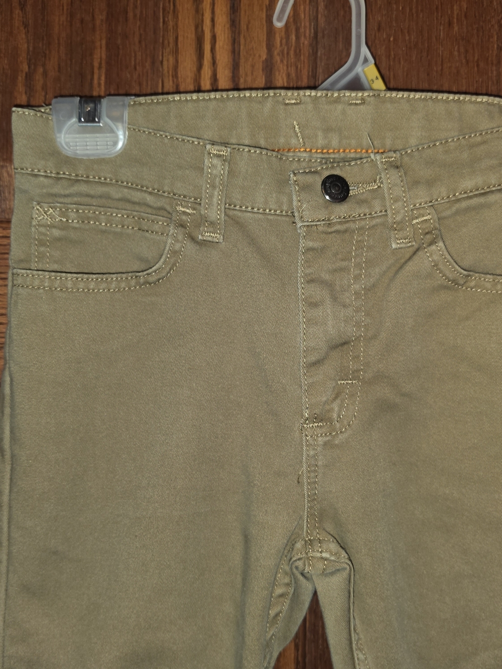 Wrangler Slim Jeans in Khaki
